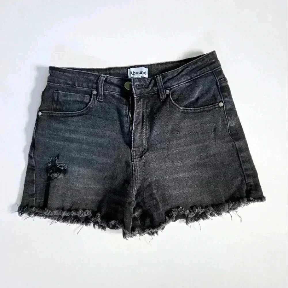Abound black distressed cutoff denim shorts size 30
